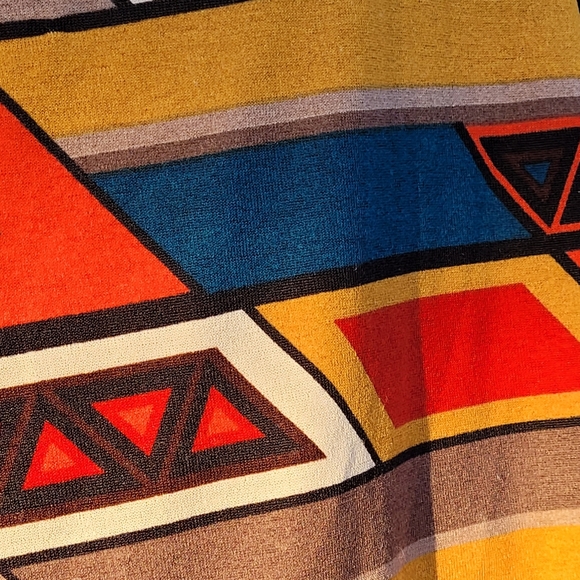 Brand New Bold Tribal Aztec Multicolor Cardigan. Size Small - Picture 4 of 4